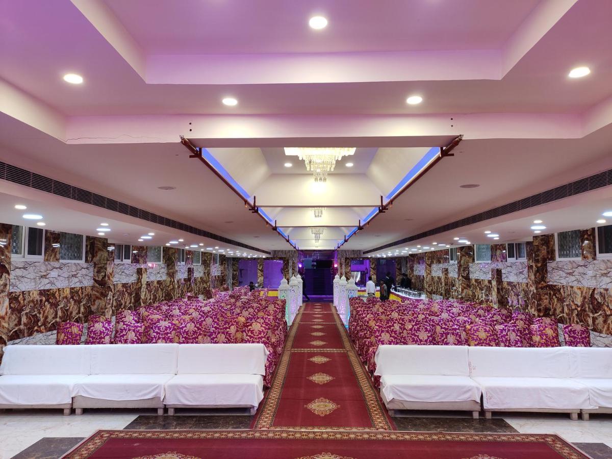 Maple Delite Hotel Lucknow Exterior foto