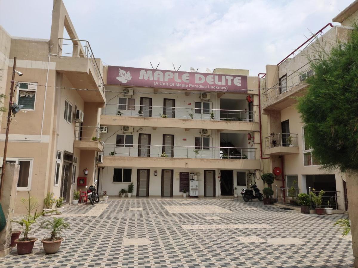 Maple Delite Hotel Lucknow Exterior foto
