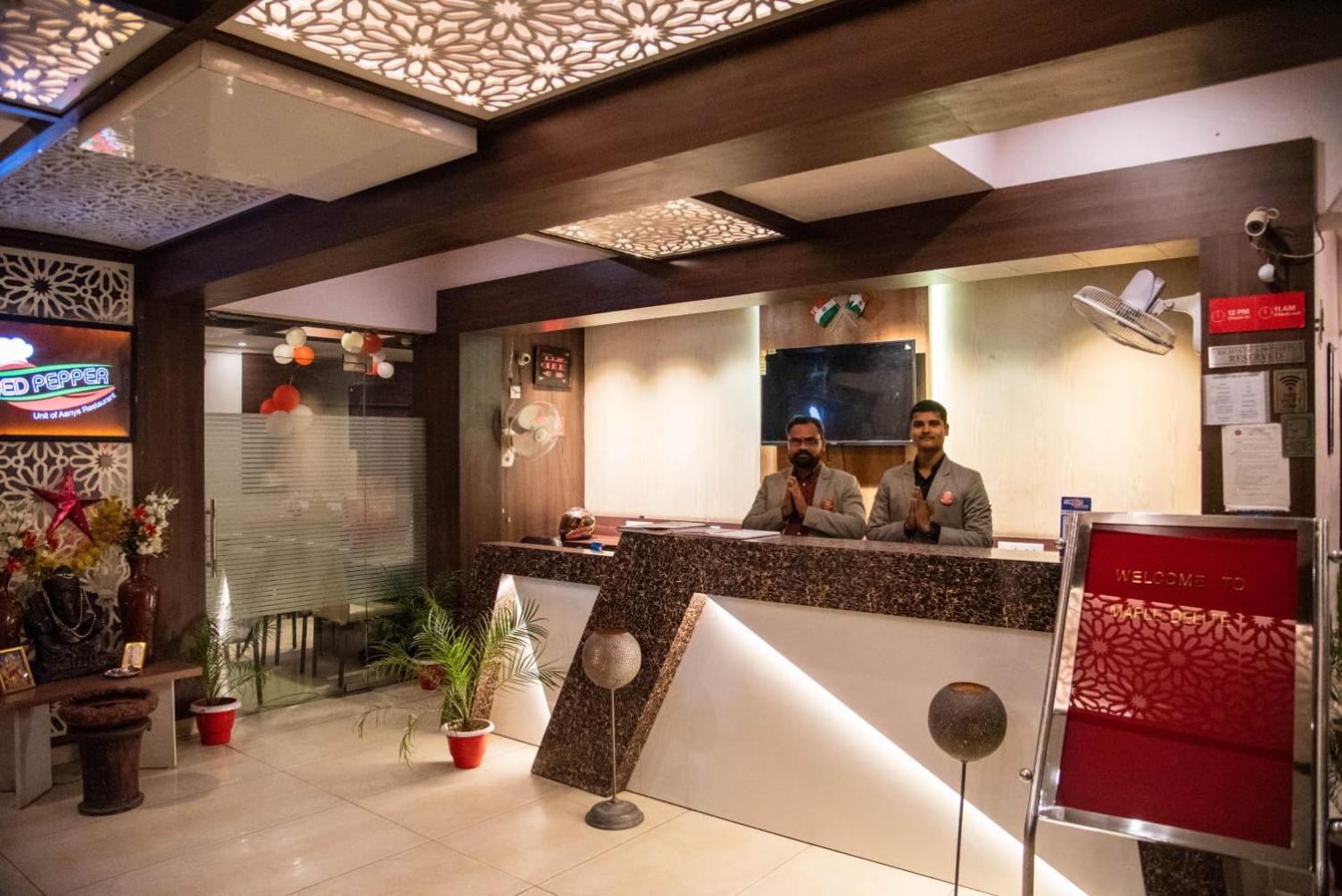 Maple Delite Hotel Lucknow Exterior foto